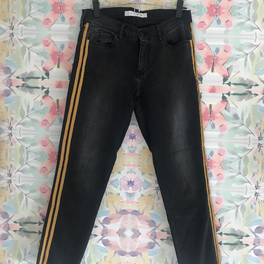 Cropped jeans with stripes
